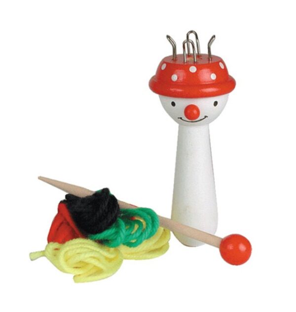Houten Goki punnikpaddestoel met naald en draad – creatief duurzaam handwerk speelgoed het speellab.