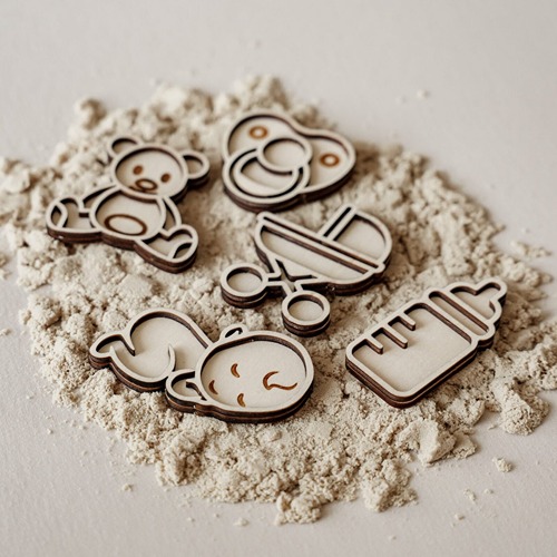 Houten vultray baby thema voor sensorisch spel – Het Speellab