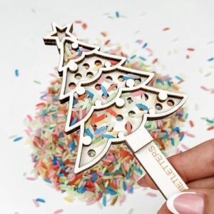 Houten kerstzeefje van Leuk met Letters voor sensorisch spel met speelrijst”