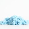 Sensoryfun-magicsand-blauw-speellab Close up van blauw magicsand van sensoryfun wat sensomotoriek stimuleert